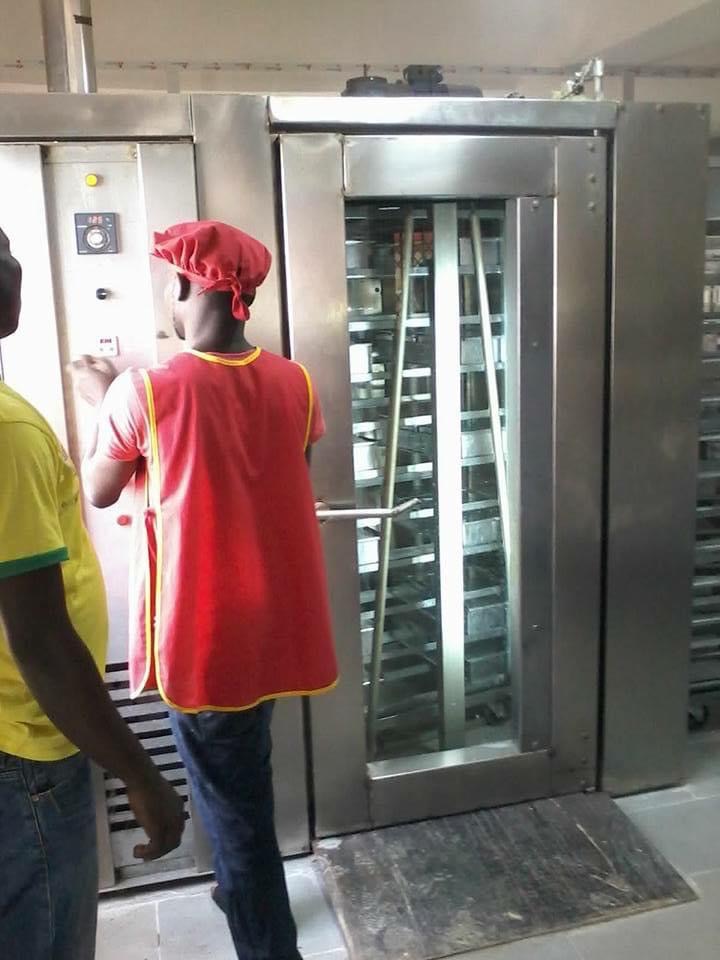 Rotary bakery oven in use during production